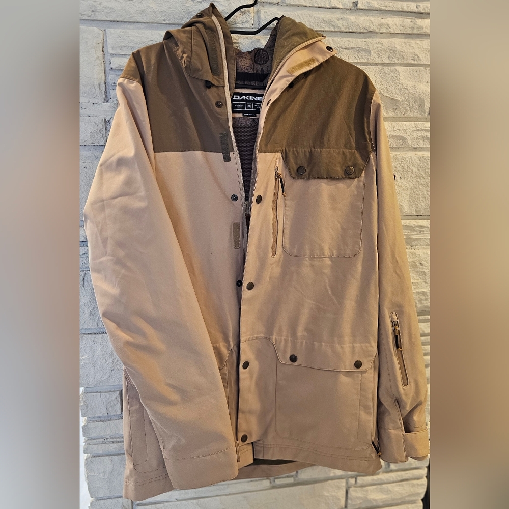 DAKINE MEN'S WYEAST II SNOWBOARD JACKET RAWHIDE / CAPERS